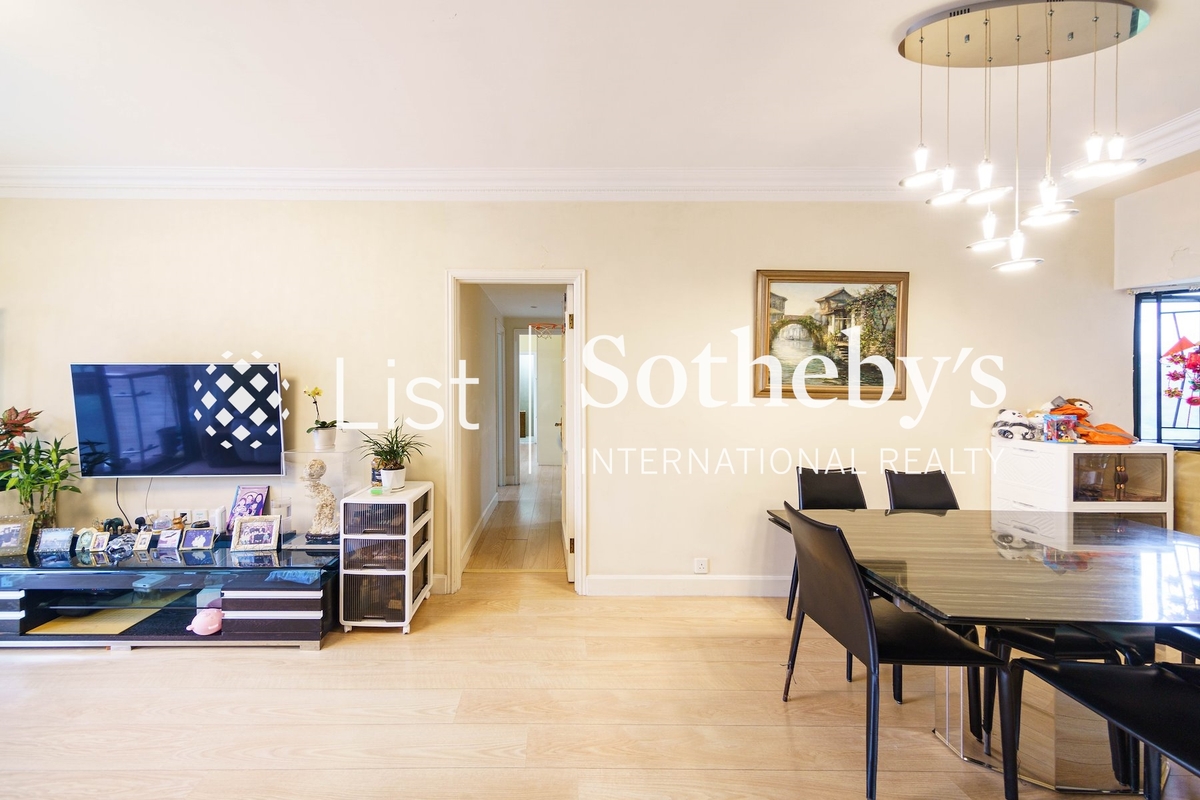 Beverly Hill 比華利山 | Living and Dining Room