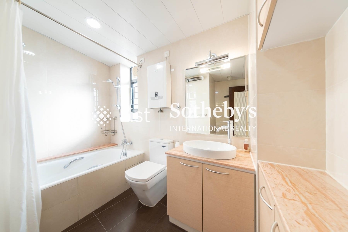 Beverly Hill 比華利山 | Master Bathroom