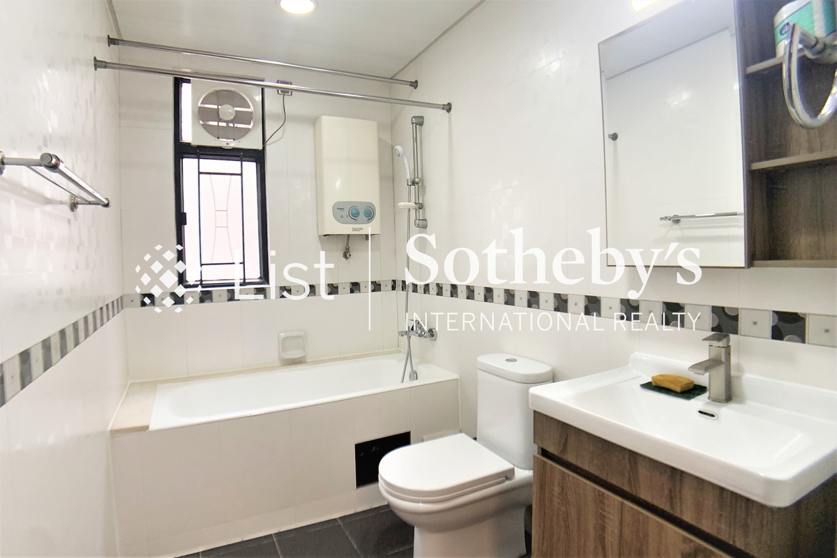 Beverly Hill 比華利山 | Guest Bathroom