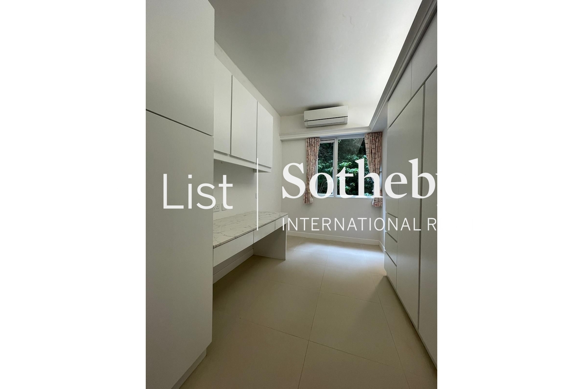 Swiss Towers 瑞士花園 | Second Bedroom