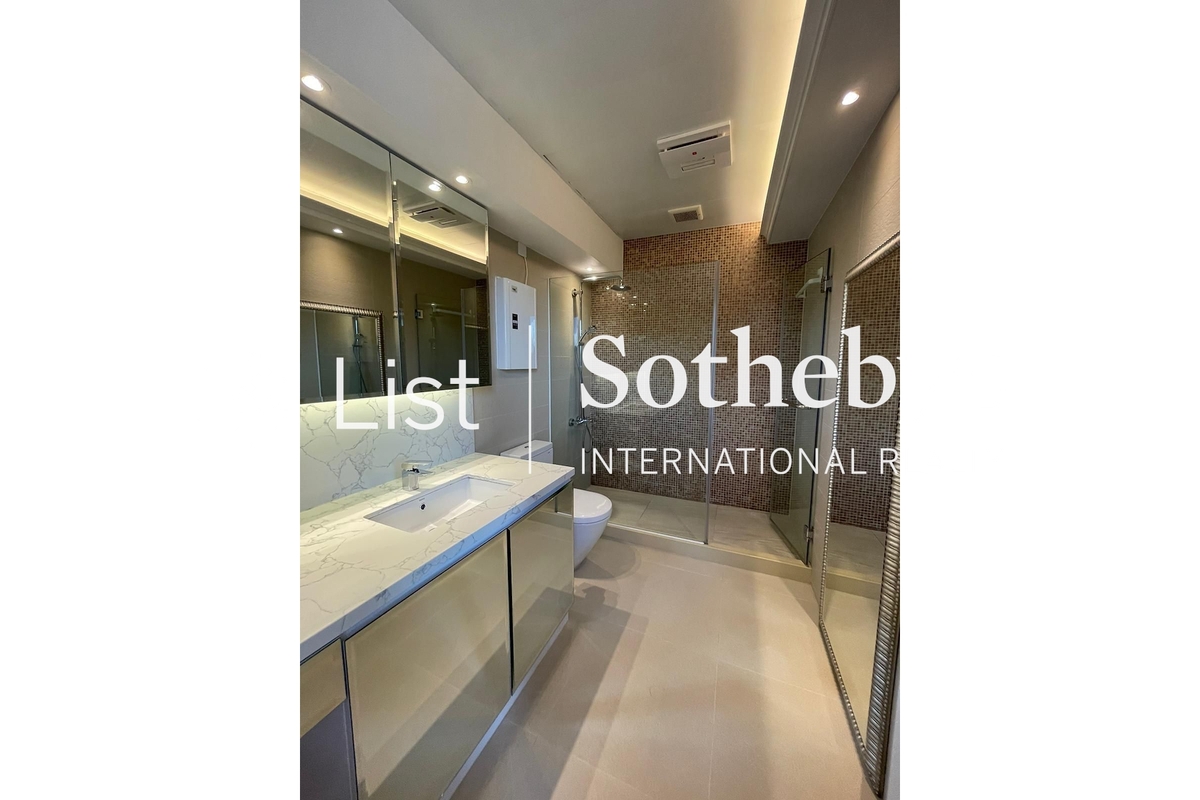 Swiss Towers 瑞士花園 | Guest Bathroom