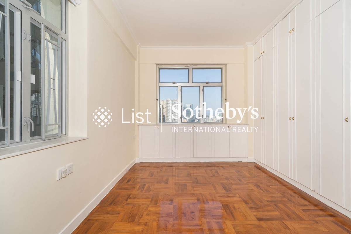 Jardine's Lookout Garden Mansion 渣甸山花園大廈 | Master Bedroom