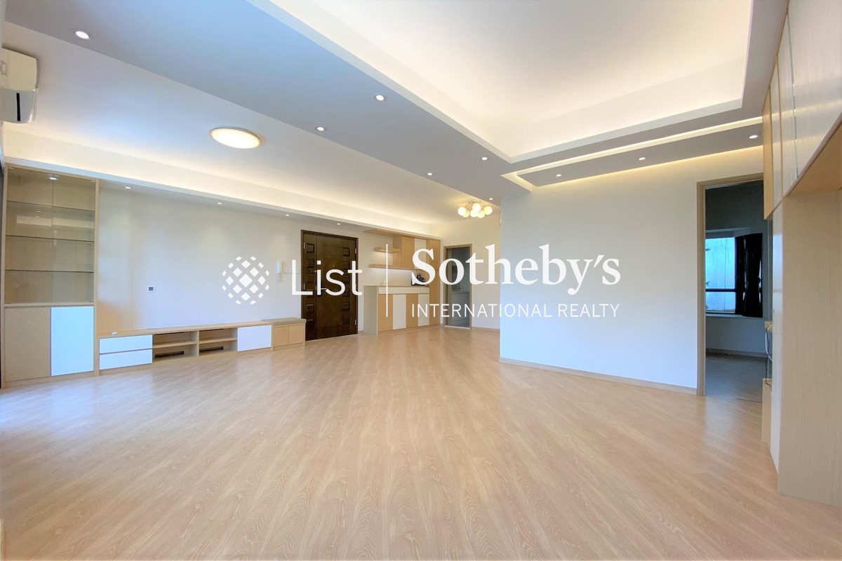 Beverly Hill 比華利山 | Living and Dining Room