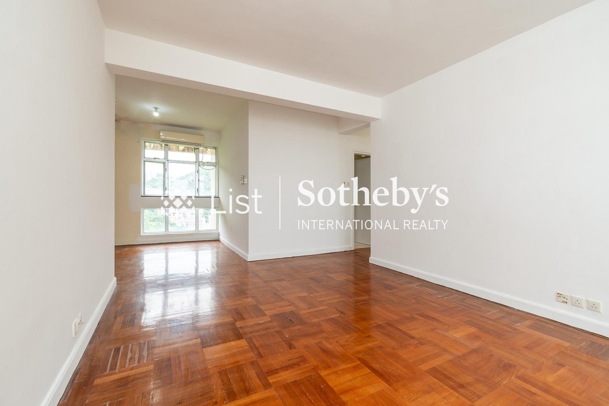 Marlborough House 保祿大廈 | Living and Dining Room