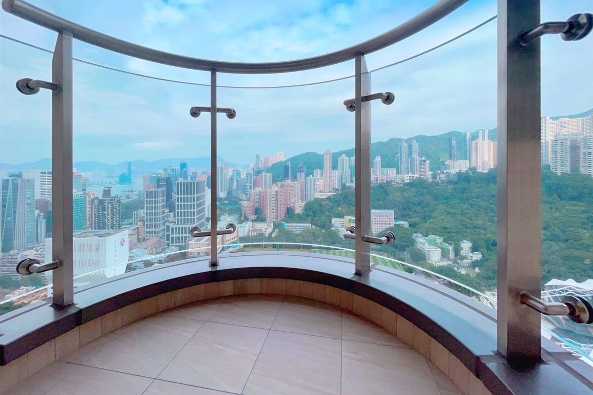 Beverly Hill 比華利山 | Balcony off Living and Dining Room