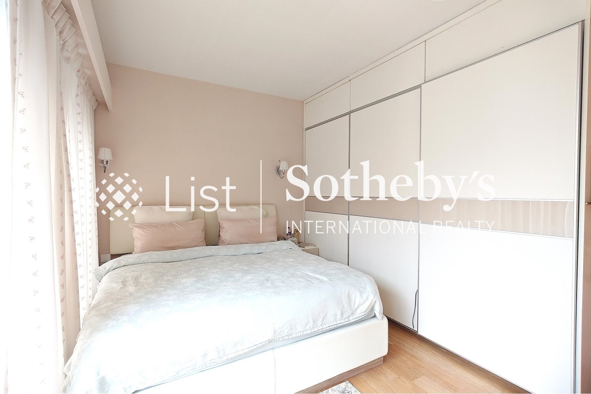 Winfield Building 云晖大厦 | Built-in Wardrobe in Master Bedroom 