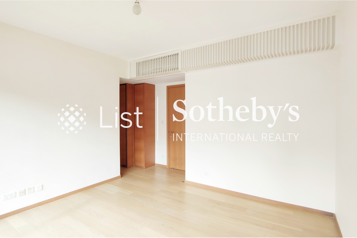 Winfield Building 雲暉大廈 | Master Bedroom