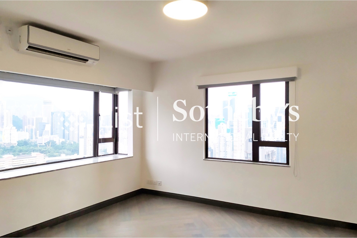 Winfield Building 雲暉大廈 | Master Bedroom