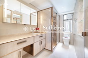 Winfield Building 雲暉大廈 | Master Bathroom