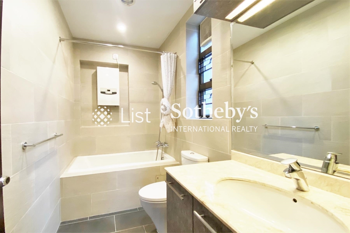 Villa Rocha 樂翠台 | Master Bathroom