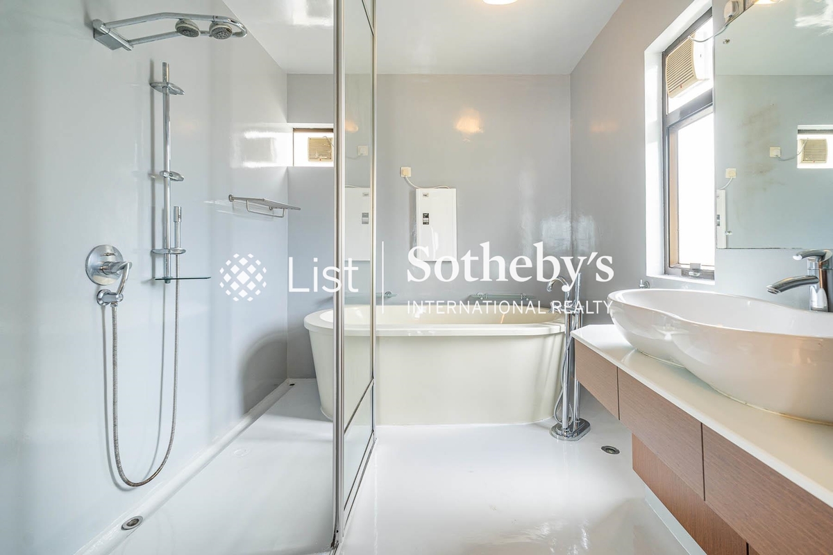 Villa Rocha 樂翠台 | Master Bathroom