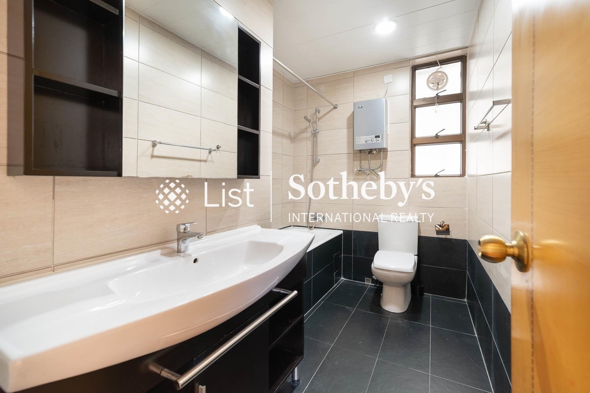 Villa Rocha 樂翠台 | Master Bathroom