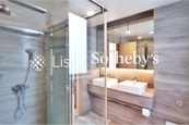 Broadwood Twelve 樂天峰 | Third En-suite Bathroom