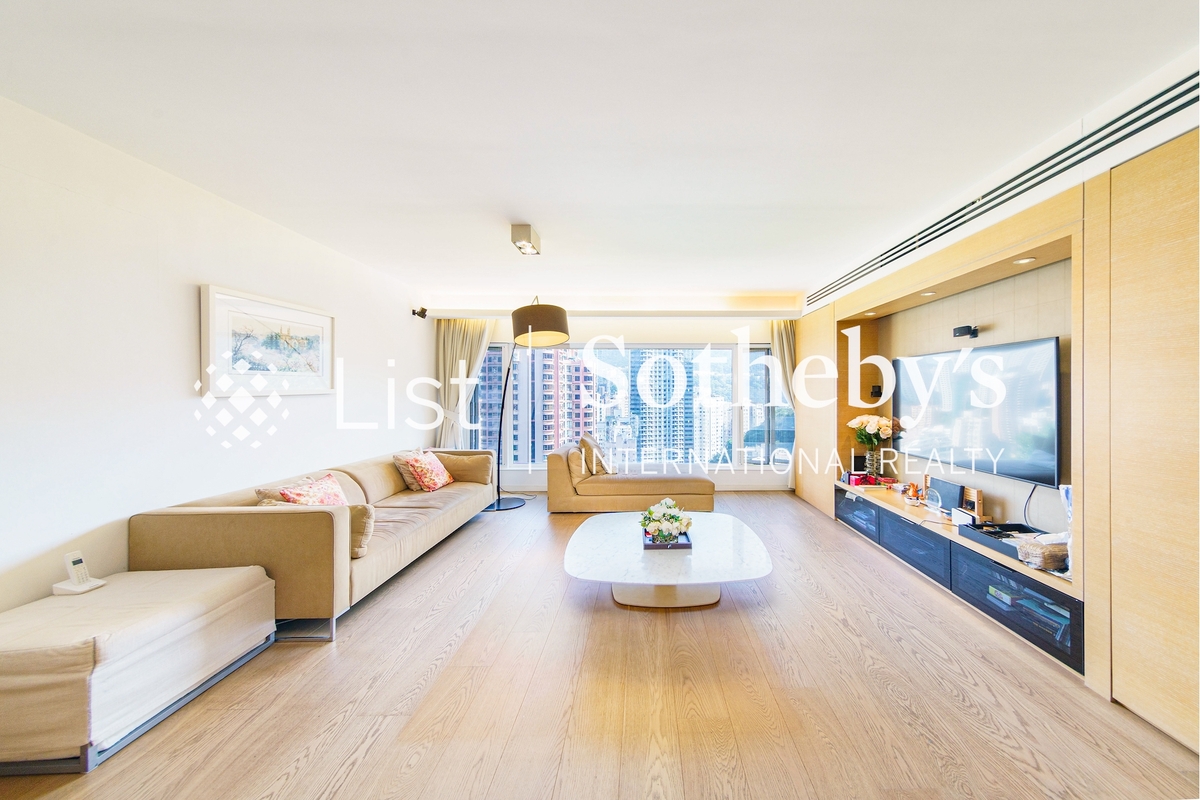 Craigmount 纪园 | Living and Dining Room