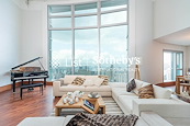 The Summit 御峰 | Living and Dining Room