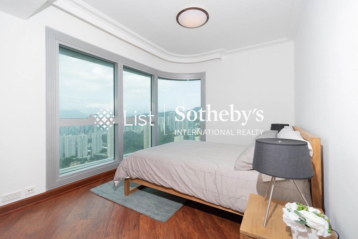 The Summit 御峰 | Second Bedroom