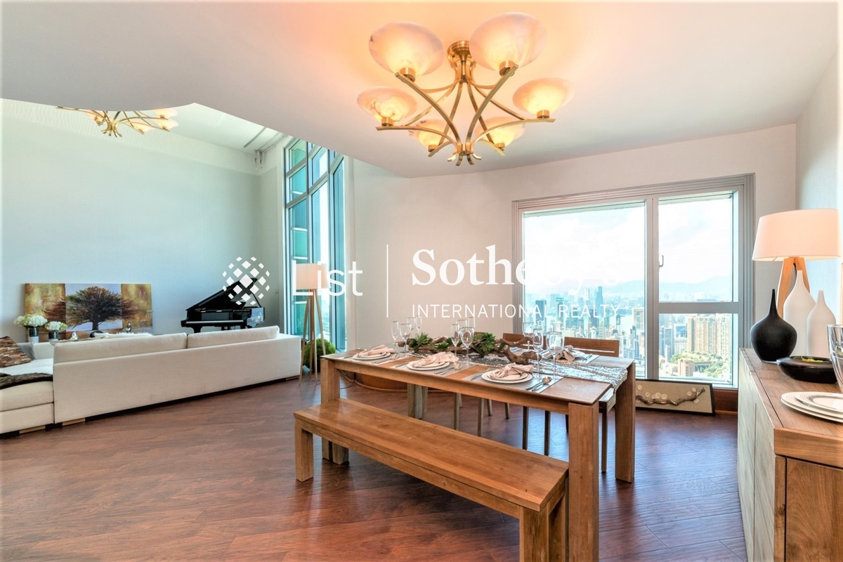 The Summit 御峰 | Dining Room