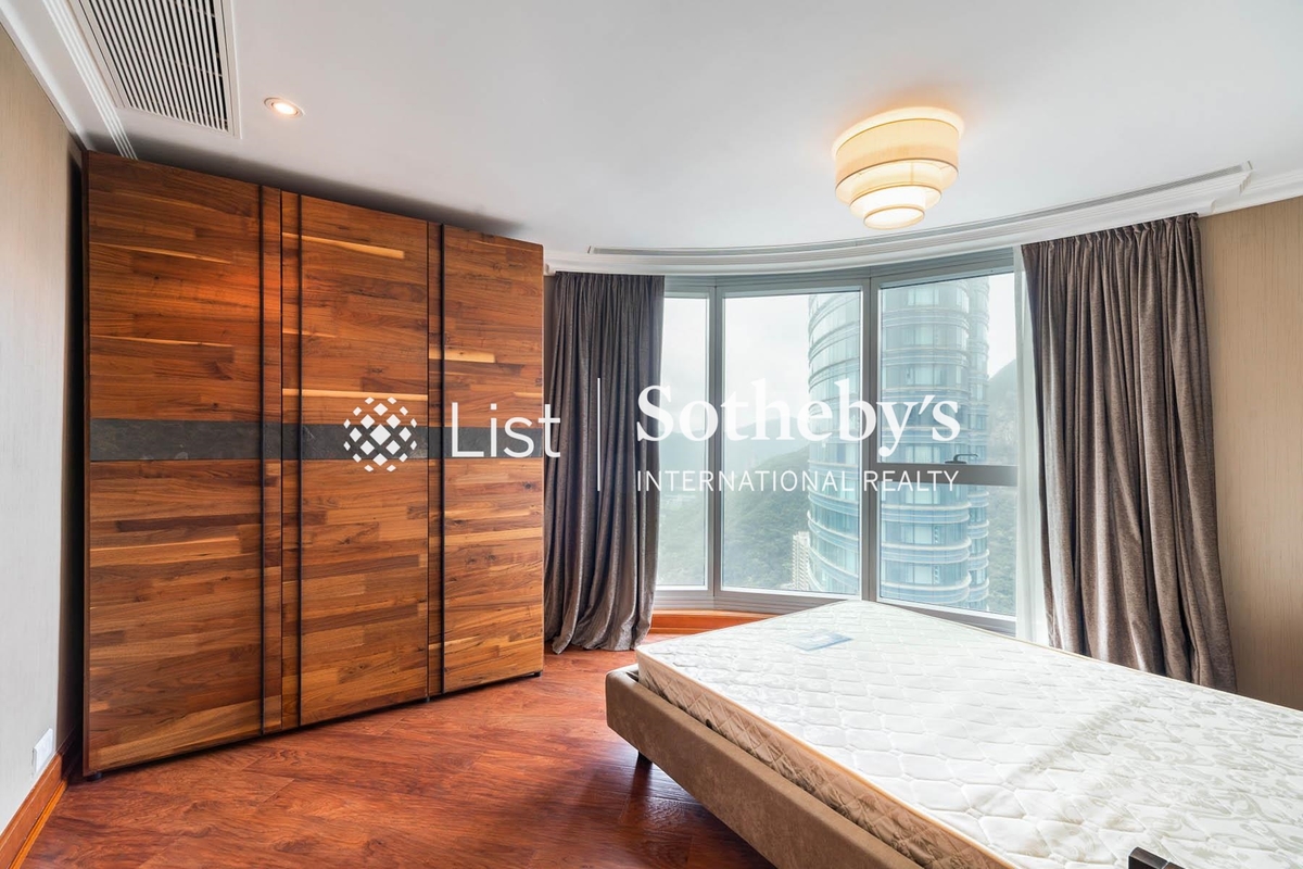 The Summit 御峰 | Third Bedroom