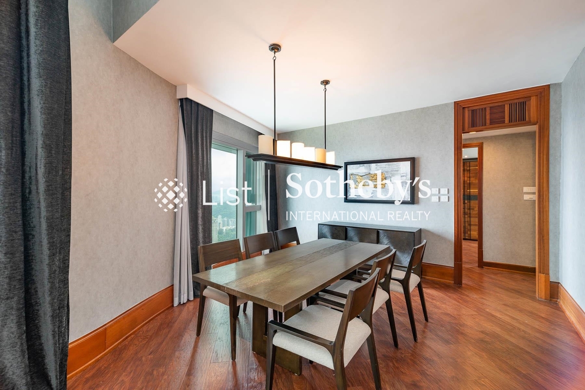 The Summit 御峰 | Dining Area