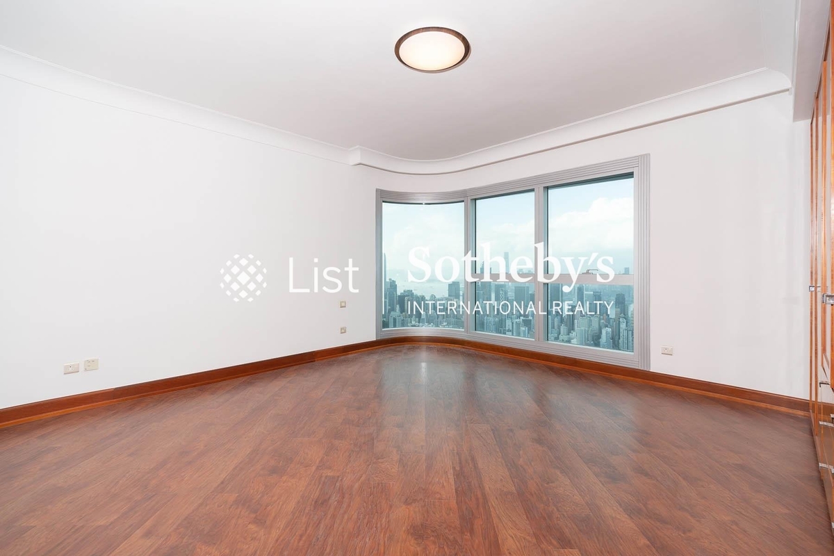 The Summit 御峰 | Master Bedroom