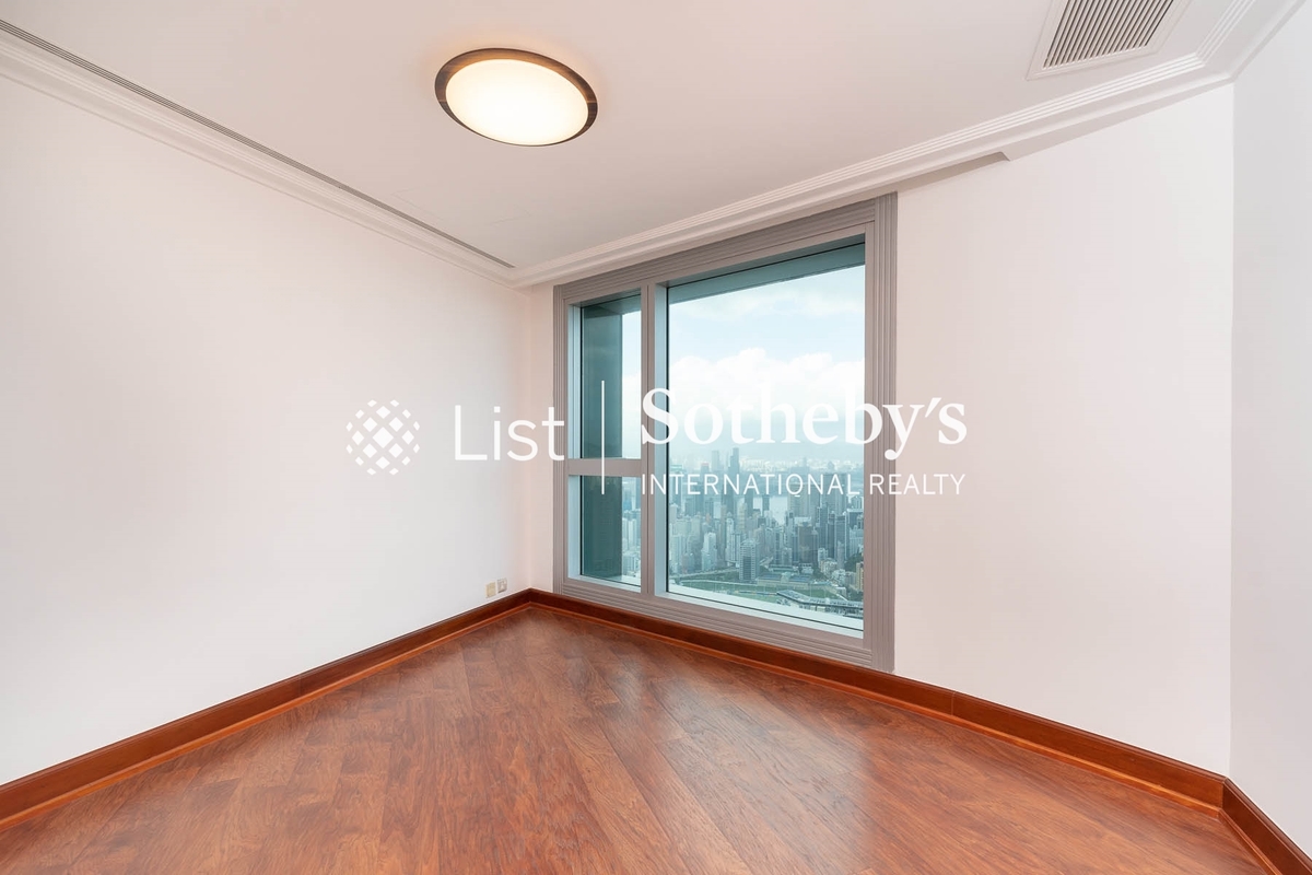 The Summit 御峰 | Second Bedroom