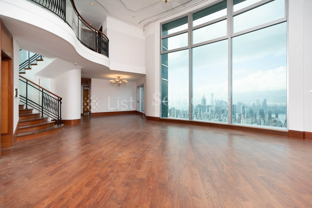 The Summit 御峰 | Living and Dining Room