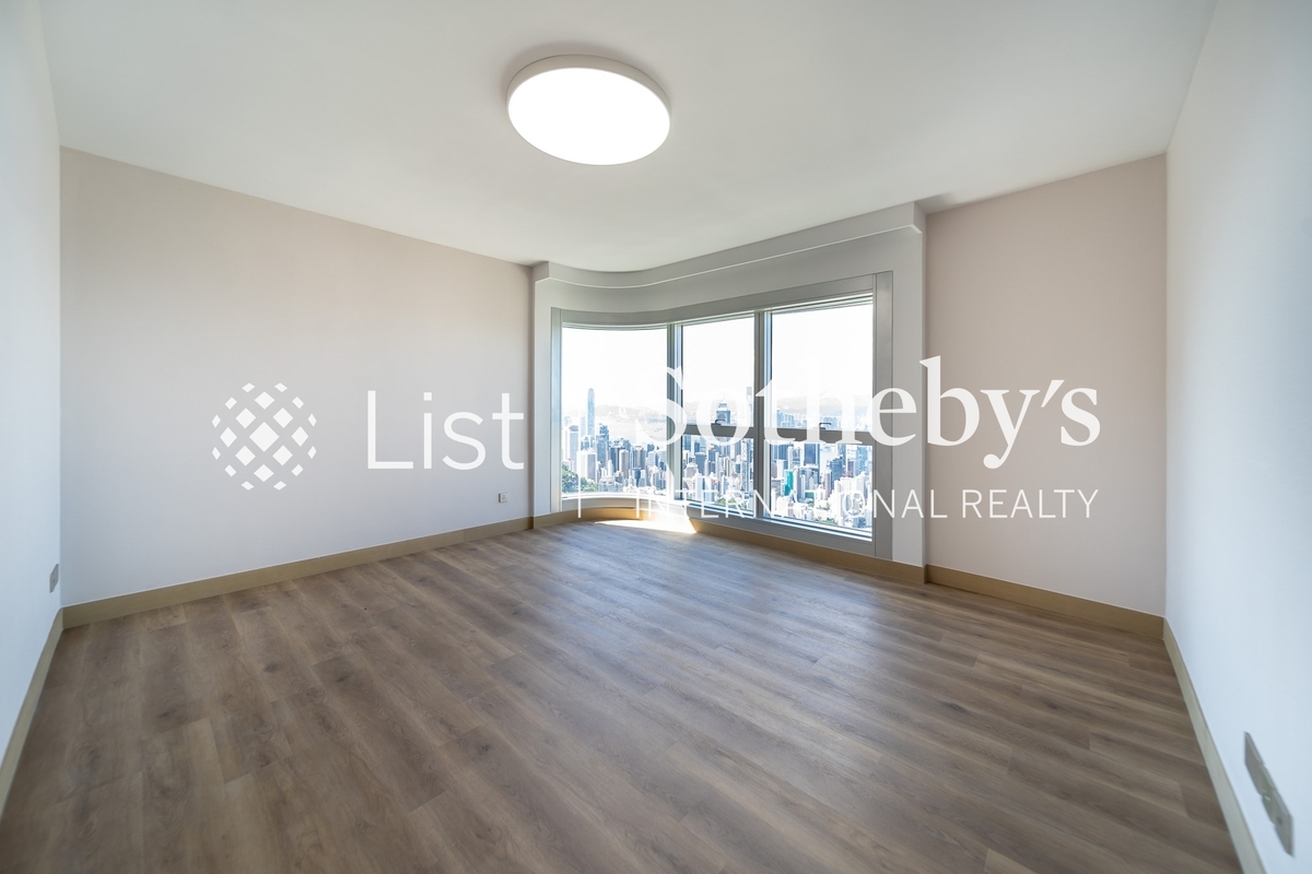 The Summit 御峰 | Master Bedroom