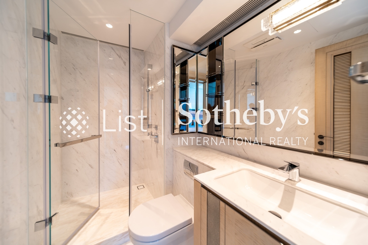 The Summit 御峰 | Second En-suite Bathroom
