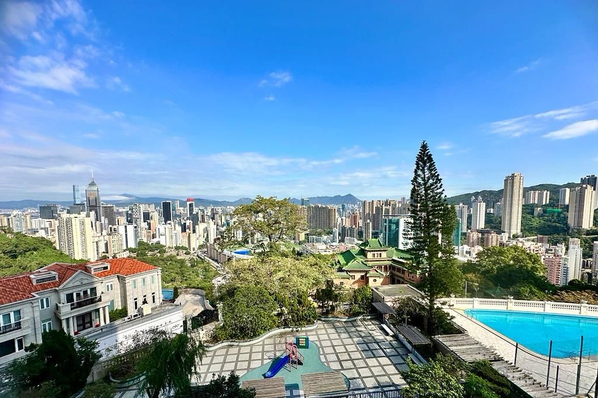 Victoria Heights 威利閣 | View from Balcony