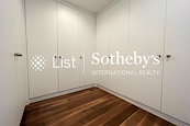 Victoria Heights 威利阁 | Walk-in Closet in Master Bedroom 