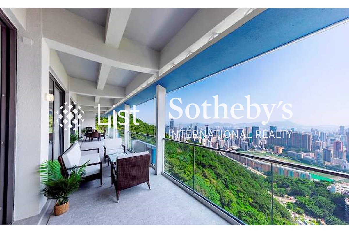 Raceview Mansions 眺馬閣 | Balcony off Living and Dining Room