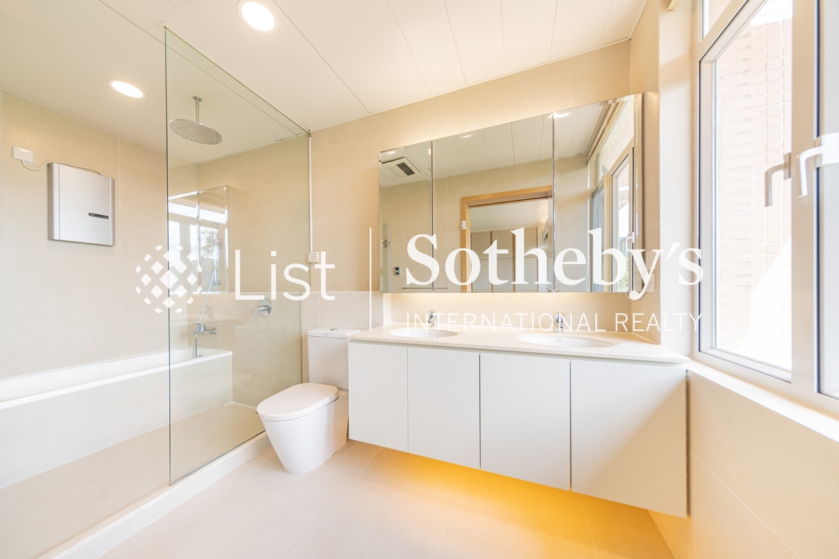 Jade House 寶璧大廈 | Master Bathroom