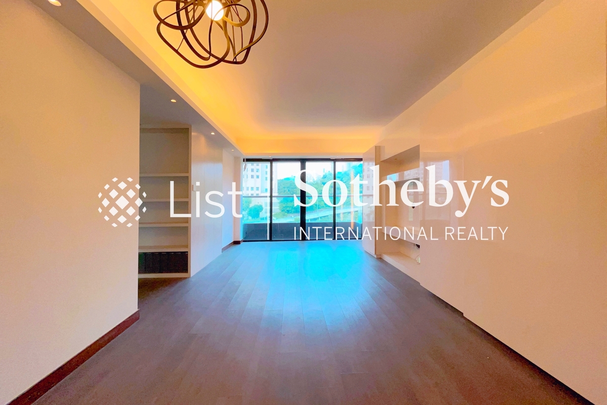 Holland Garden 康兰苑 | Living and Dining Room