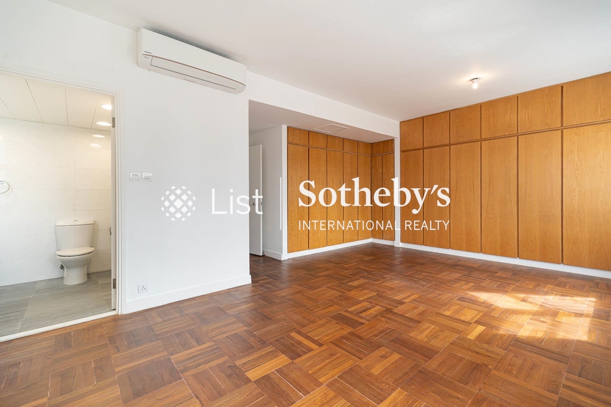 Elm Tree Towers 愉富大廈 | Master Bedroom