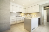 Elm Tree Towers 愉富大廈 | Kitchen
