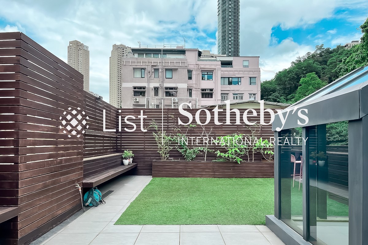 Evergreen Court 翠苑 | Private Roof Terrace