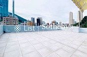 Evergreen Court 翠苑 | Private Roof Terrace