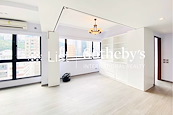 Evergreen Court 翠苑 | Living and Dining Room