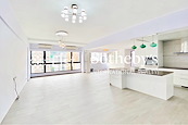 Evergreen Court 翠苑 | Living and Dining Room