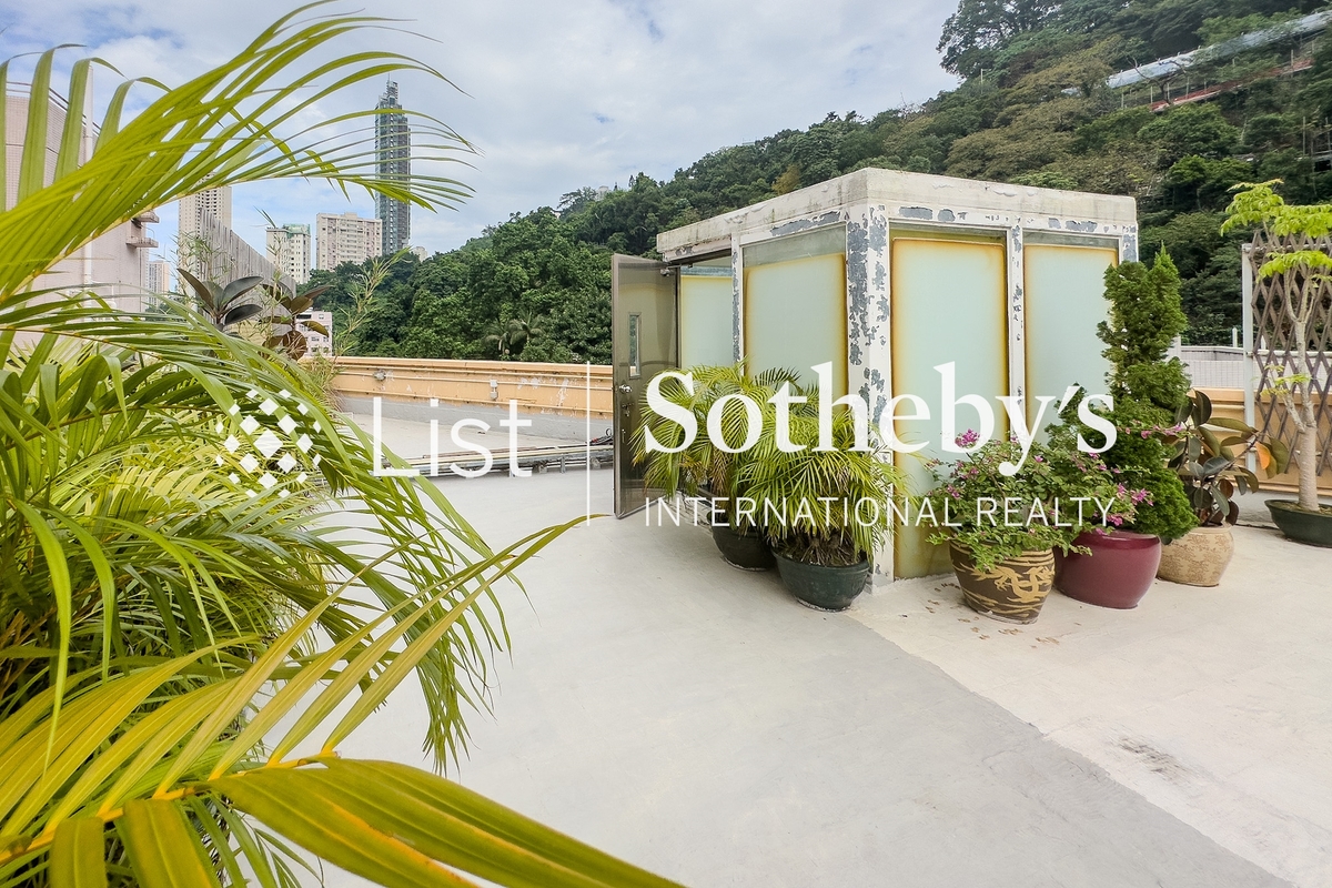 Sunrise Court 金辉园 | Private Roof Terrace