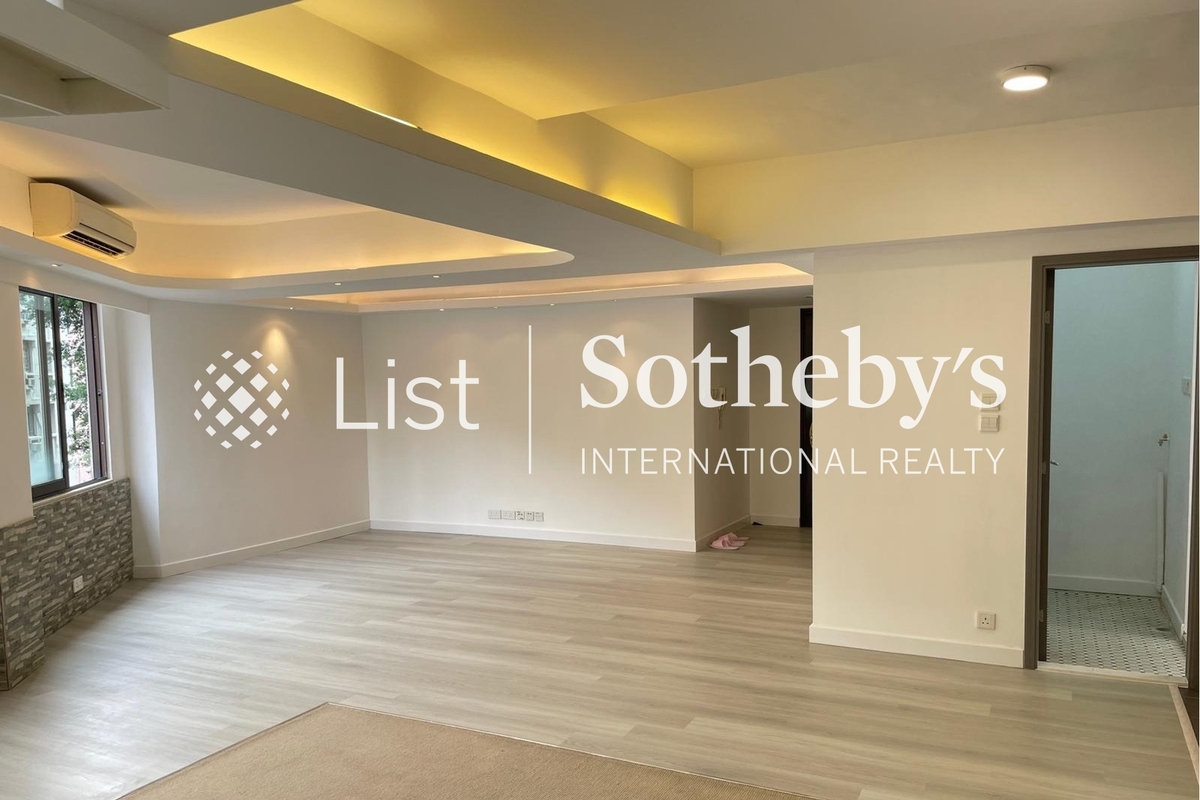 Sunrise Court 金辉园 | Living and Dining Room