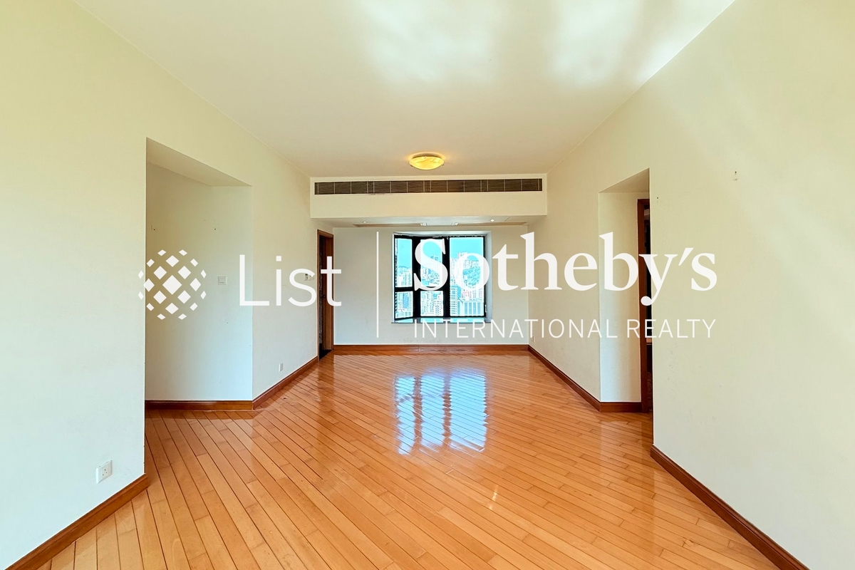 The Leighton Hill 禮頓山 | Living and Dining Room