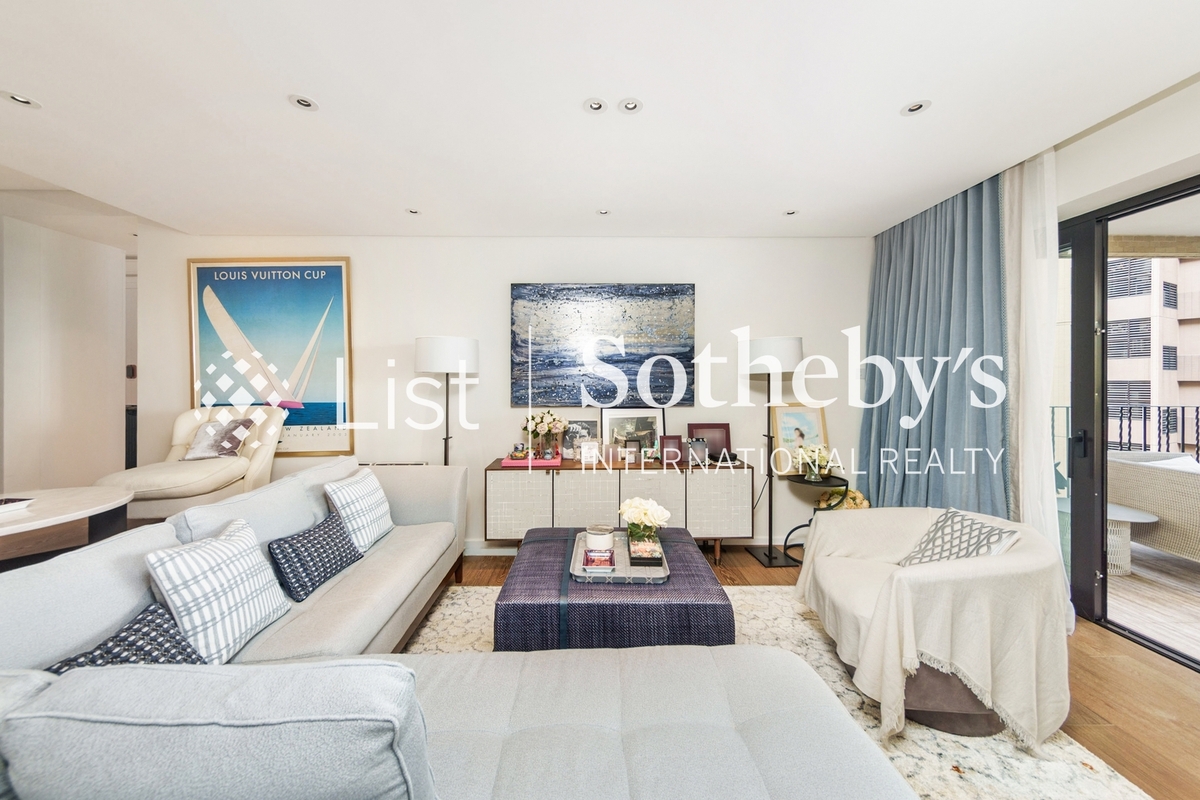 Grenville House 嘉慧園 | Family Room