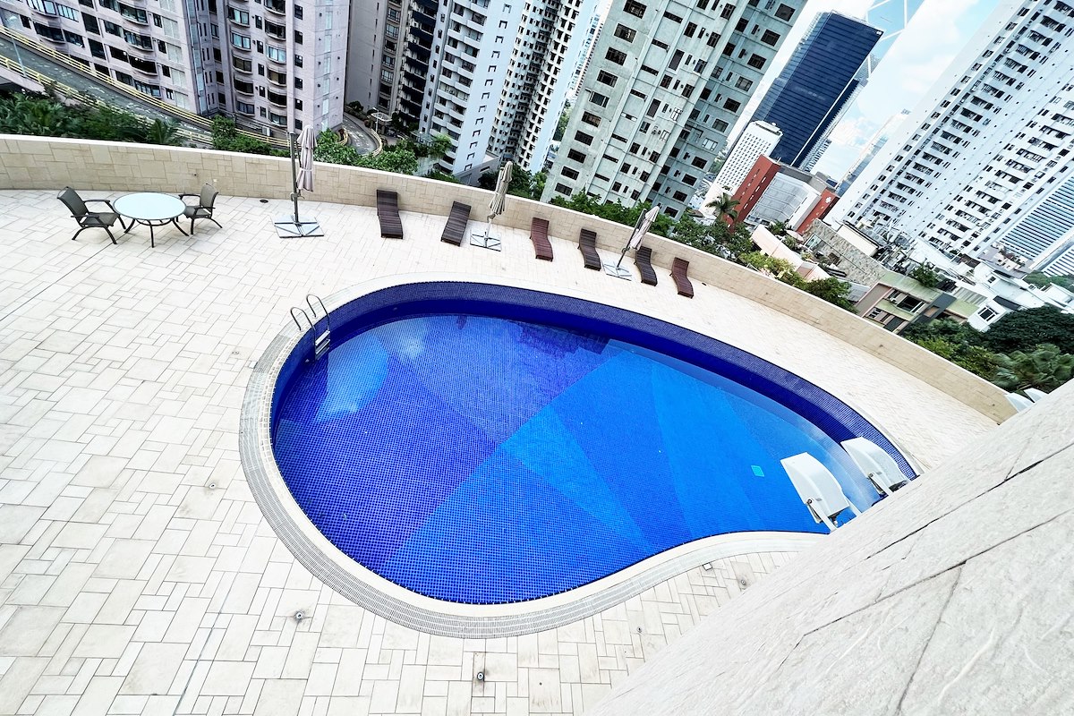 Grenville House 嘉慧園 | Communal Outdoor Swimming Pool 