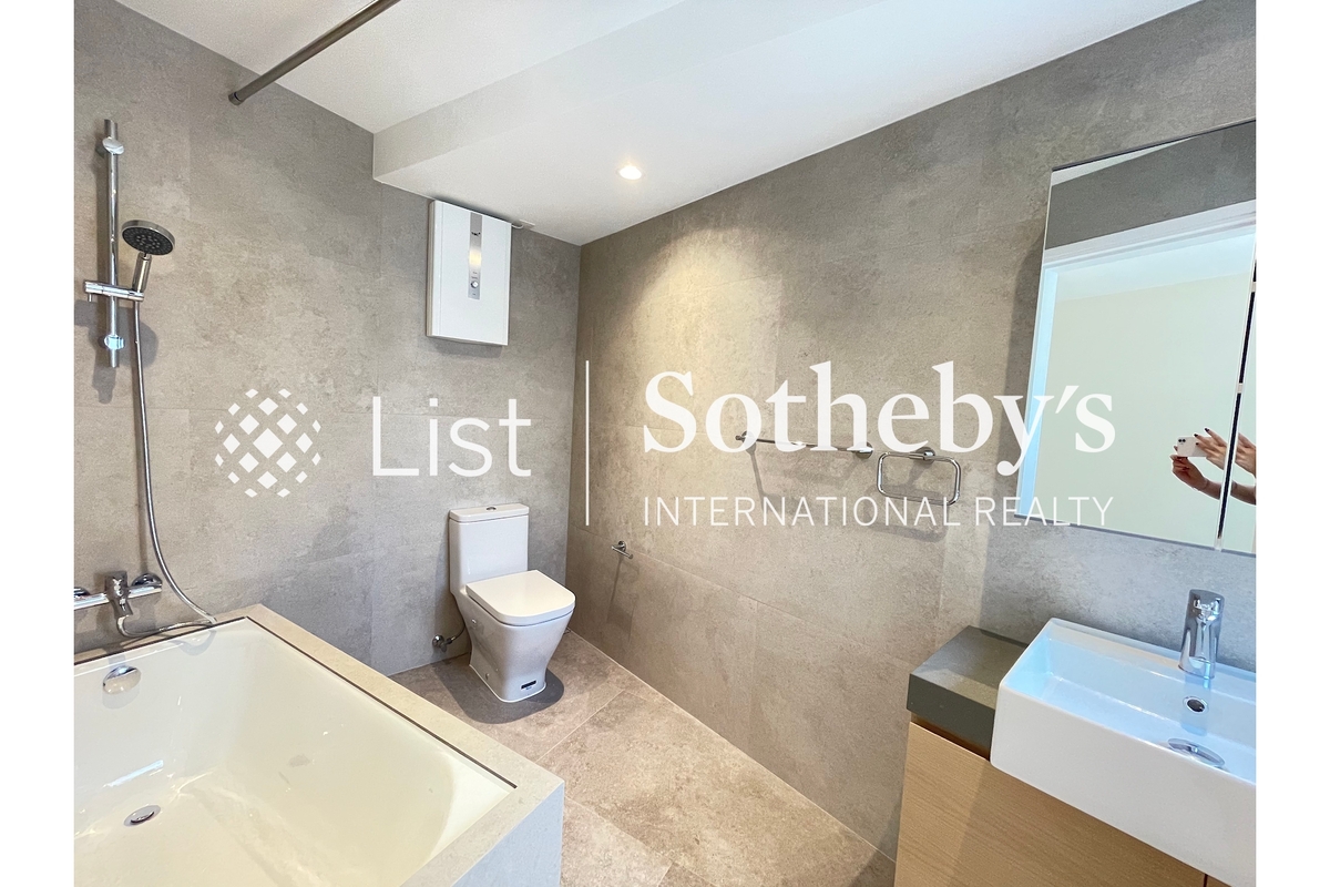 Grenville House 嘉慧園 | Second En-suite Bathroom