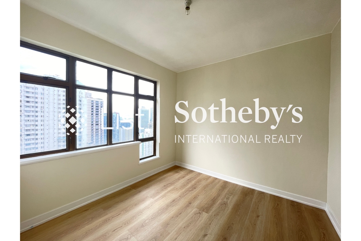 Grenville House 嘉慧園 | Third Bedroom