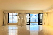 Grenville House 嘉慧園 | Living and Dining Room