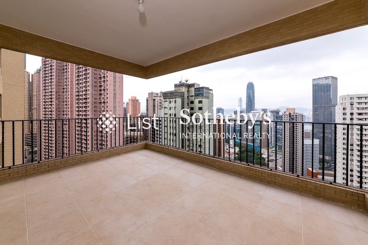 Grenville House 嘉慧園 | Balcony off Living Room