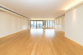 Grenville House 嘉慧園 | Living and Dining Room