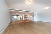 Grenville House 嘉慧園 | Living and Dining Room